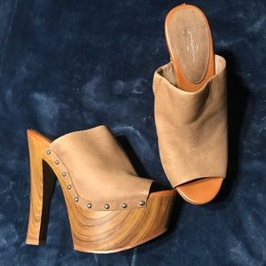 Jessica Simpson Clogs
